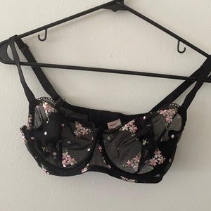 Jezebel black lace flowered Bra